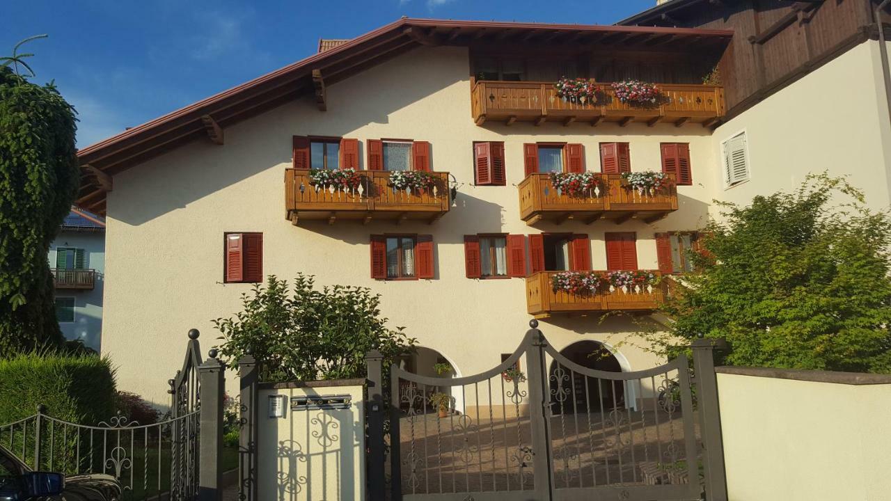 Casa Vacanze Paola Romeno Extérieur photo
